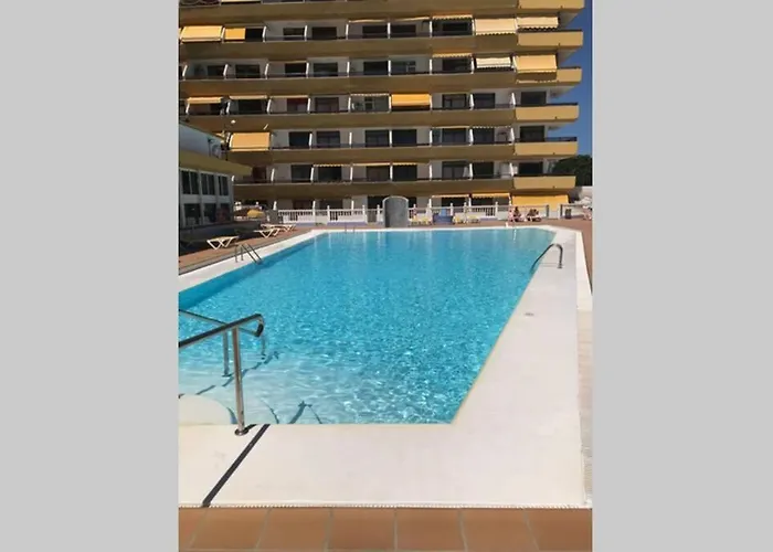 Yumbo Perfect Location Free Fast Wifi