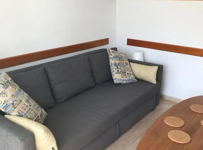 Апартаменти Yumbo Perfect Location Free Fast Wifi *