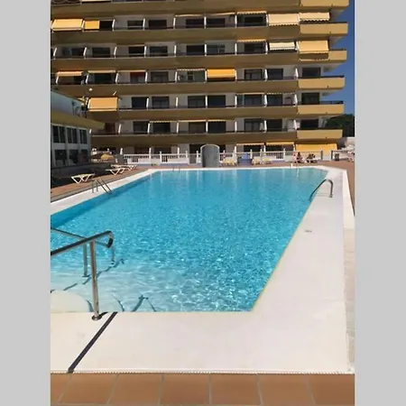 Yumbo Perfect Location Free Fast Wifi