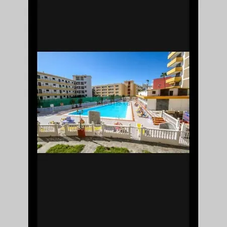 Yumbo Perfect Location Free Fast Wifi