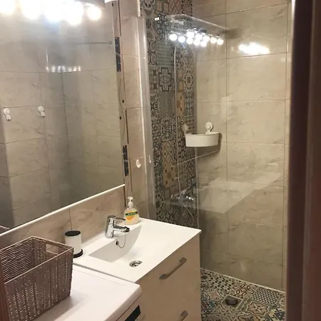 Yumbo Perfect Location Free Fast Wifi Lägenhet