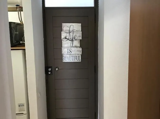 Yumbo Perfect Location Free Fast Wifi Apartment *