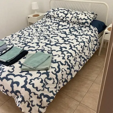 Yumbo Perfect Location Free Fast Wifi