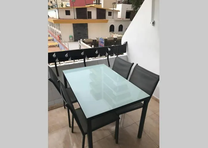 Yumbo Perfect Location Free Fast Wifi